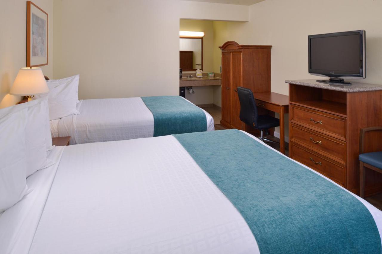 Edgewater Inn And Suites بيسمو بيتش، سان لويس أوبيسبو، كاليفورنيا المظهر الخارجي الصورة